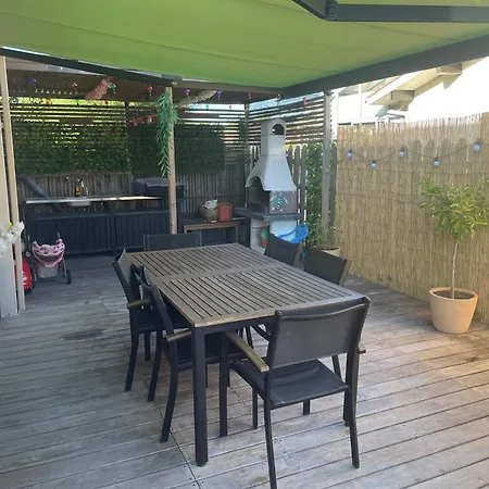 Сasa de vacaciones Maison De A Bordeaux *