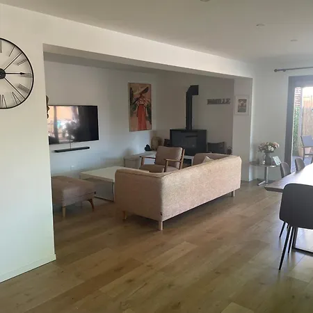 Maison De A Bordeaux Сasa de vacaciones *